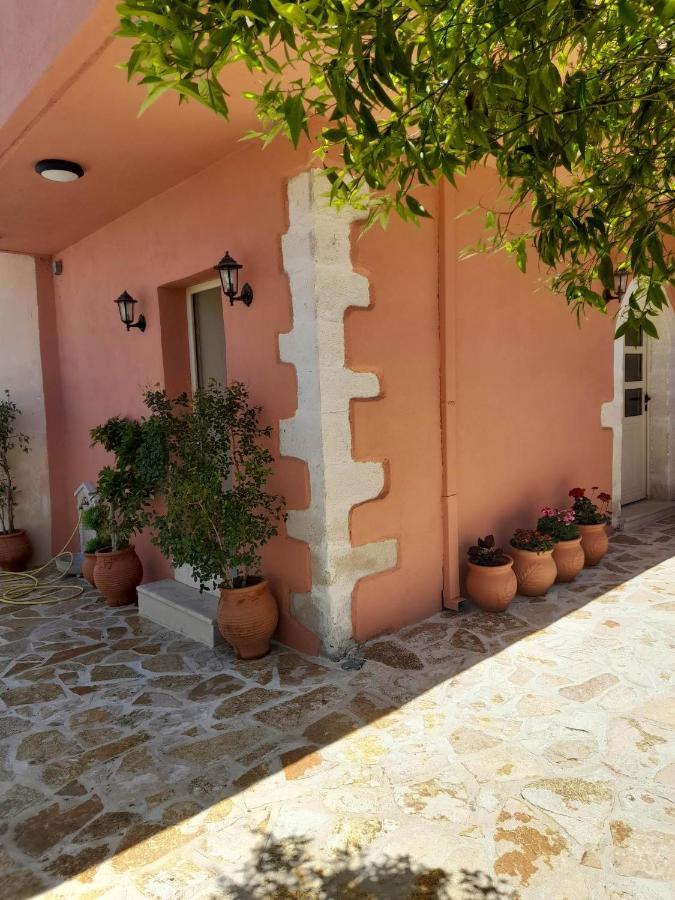 Thea'S Country House Aryiroúpolis Esterno foto